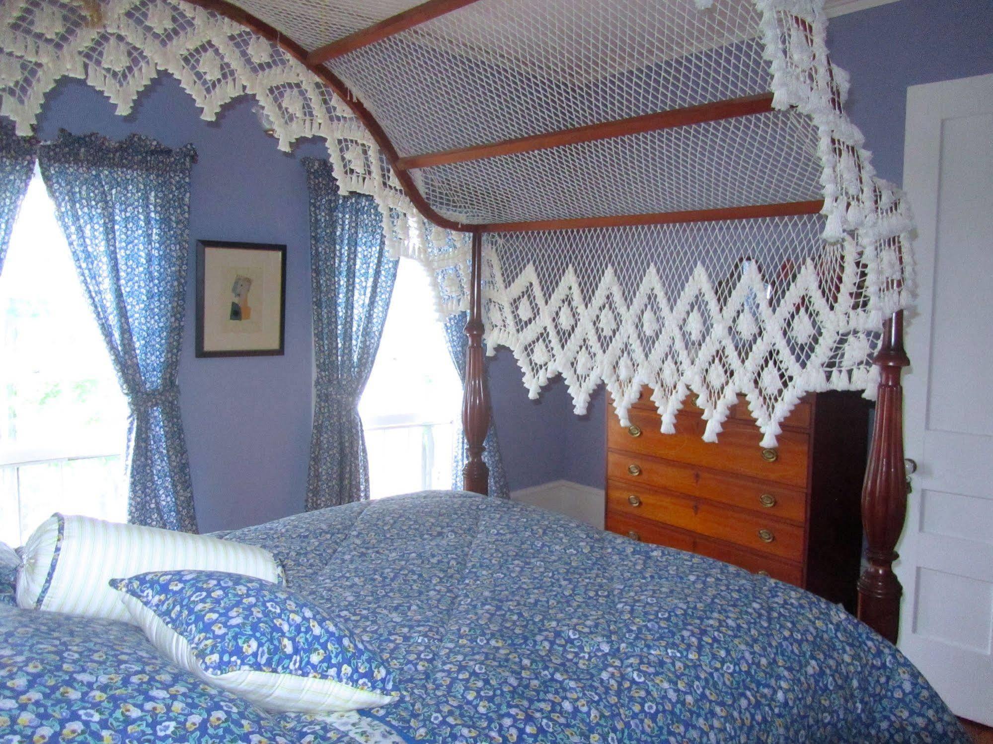 Oakcliff Bed And Breakfast Halfmoon Ngoại thất bức ảnh
