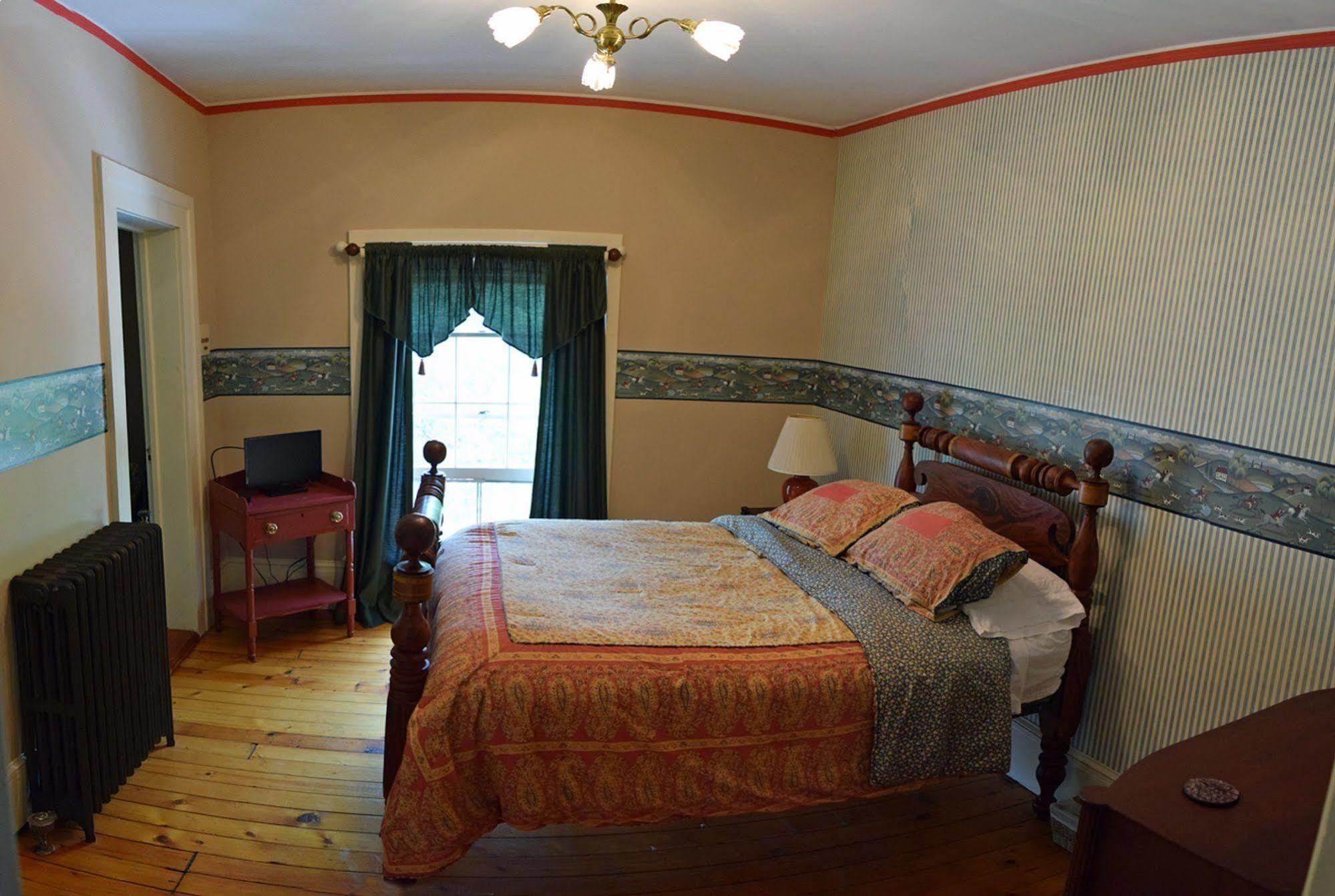 Oakcliff Bed And Breakfast Halfmoon Ngoại thất bức ảnh